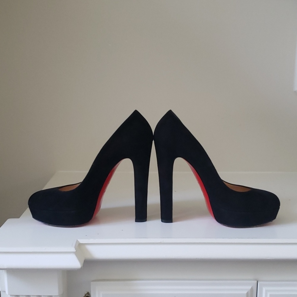 EUC Christian Louboutin Black Suede Pumps - Picture 6 of 8